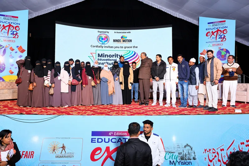 Education Expo 2025 Group Portrait(2)
